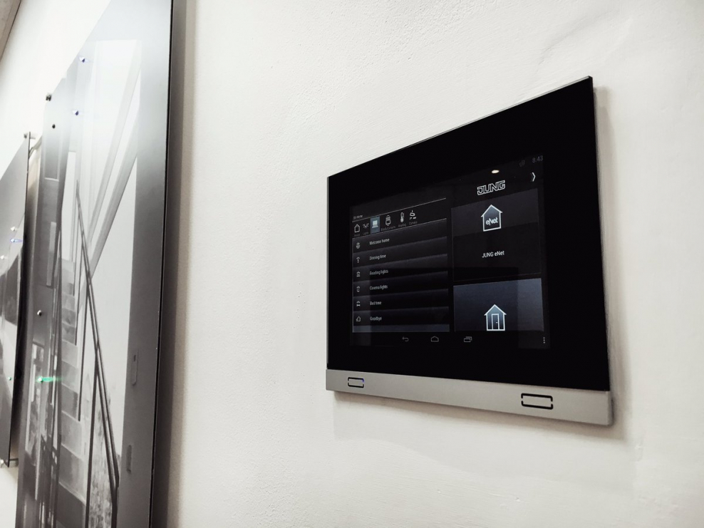 Ujin умный дом