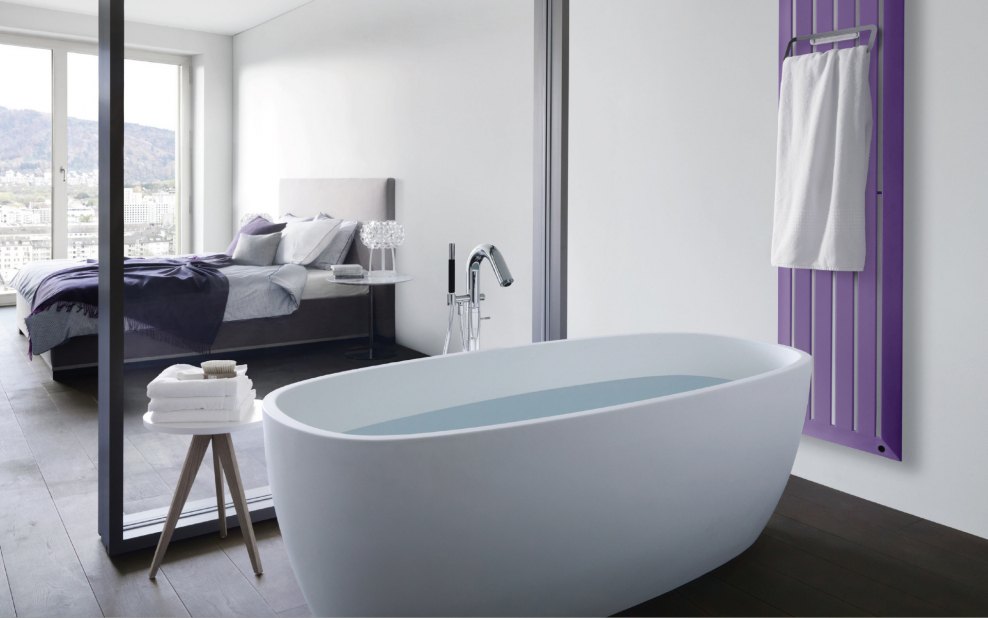 Ванная комната с диспенсером