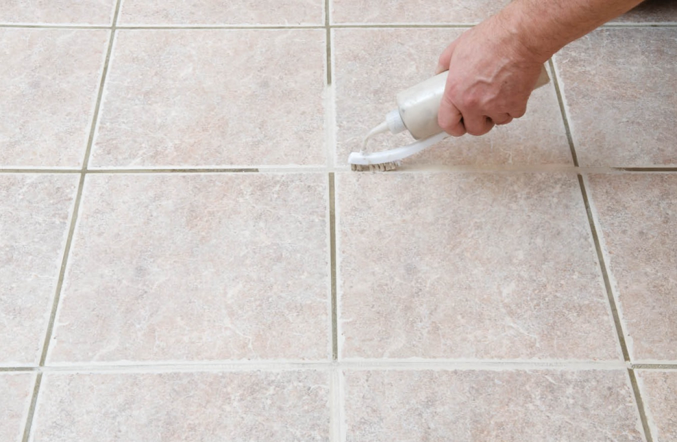 Затирка швов плитки в ванной