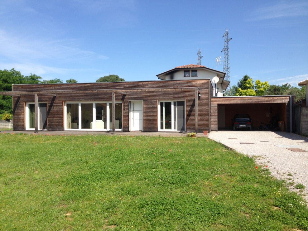 Одноэтажный дом с плоской крышей