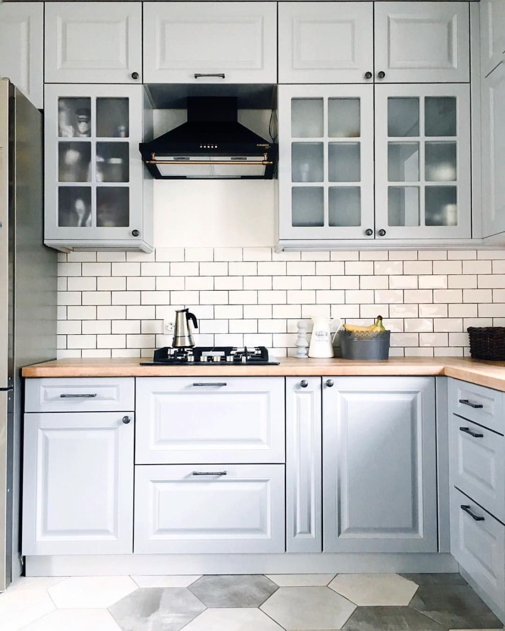 Кухня Будбин икеа столешница дуб