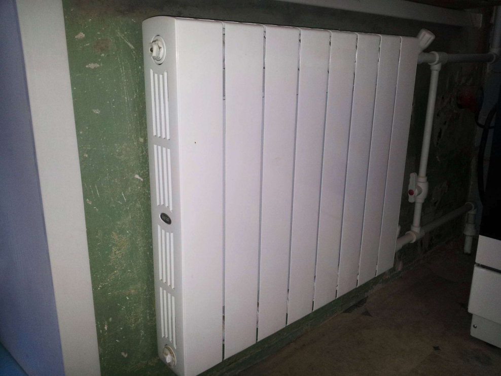 Радиатор монолит Рифар Base 500