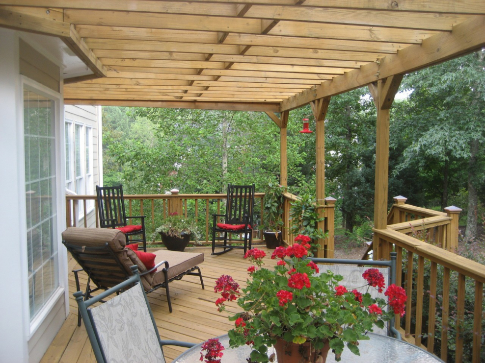 Терраса примыкающая к дому