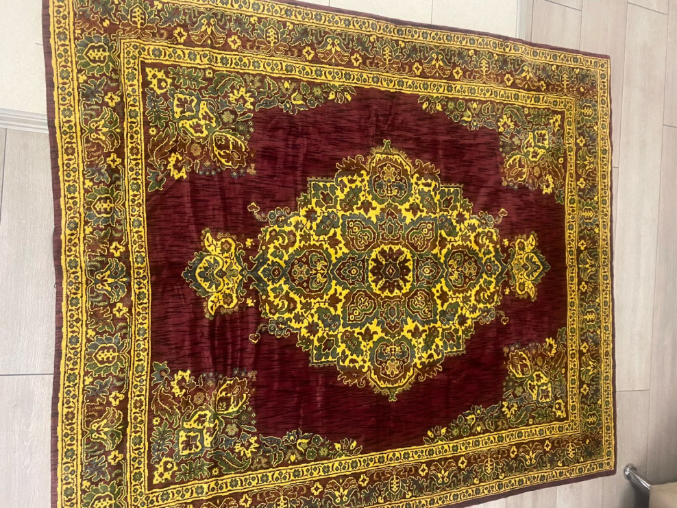 Полка для ковриков для йоги