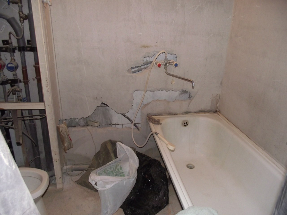 Туалет с ванной в хрущевке старый