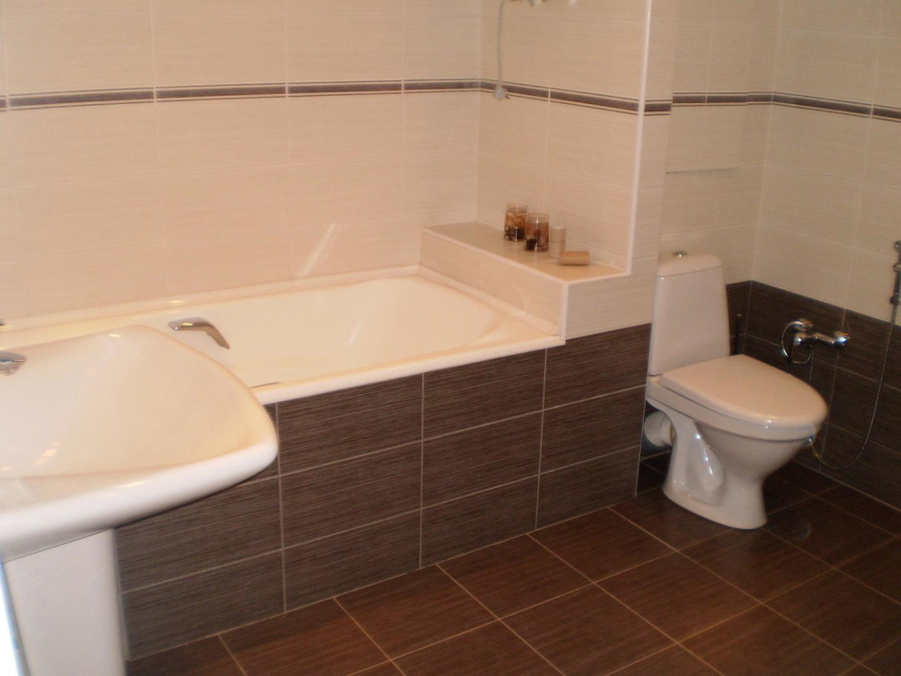 Объединение ванны и туалета