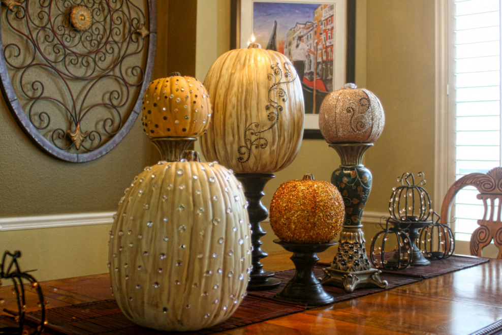 Декоративные тыковки в интерьере