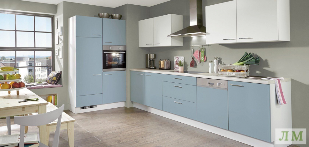 Светло голубая кухня