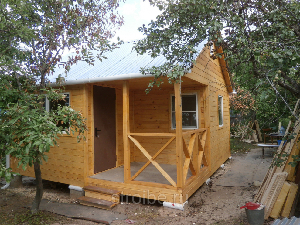 Летний дачный домик