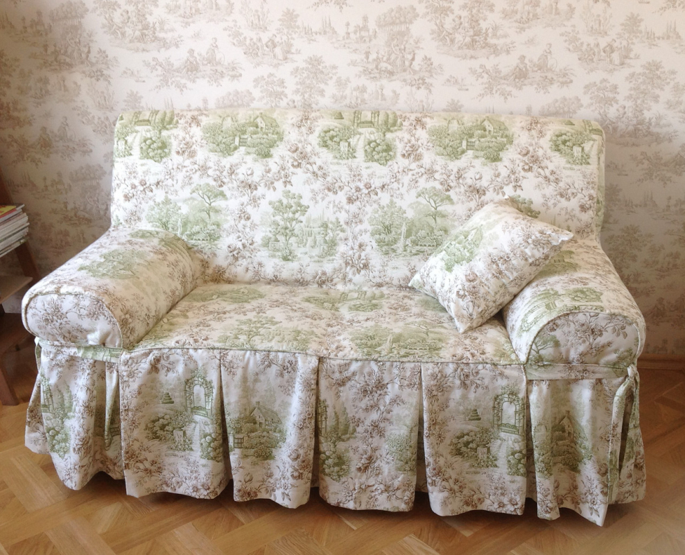 Красивые чехлы на диван и кресла
