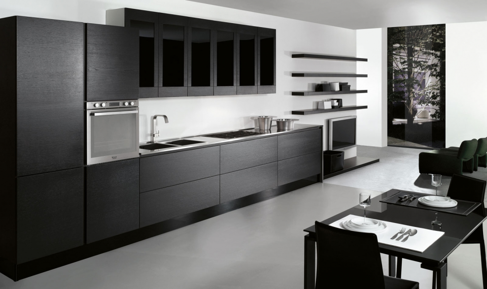 Кухня с черными фасадами