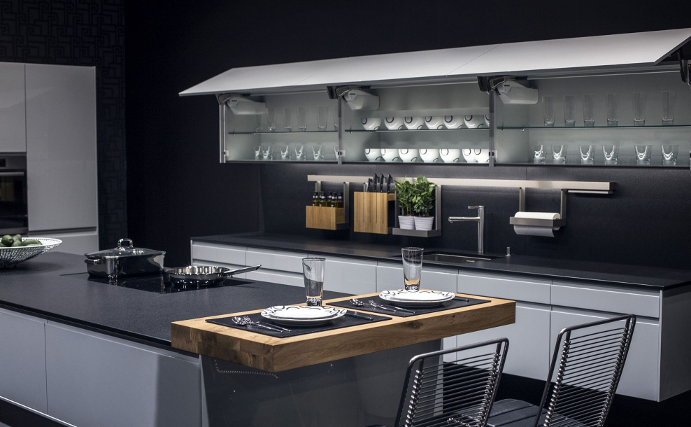 Серо черная кухня