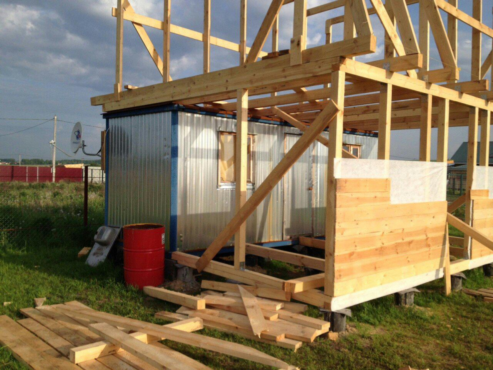 Постройка дачного каркасного домика