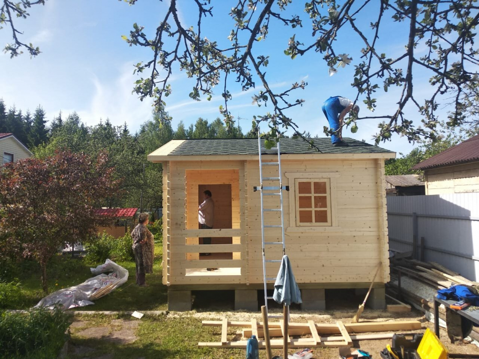 Строим дачный домик