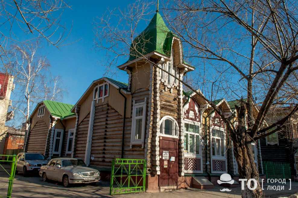 Модерн архитектура дерево