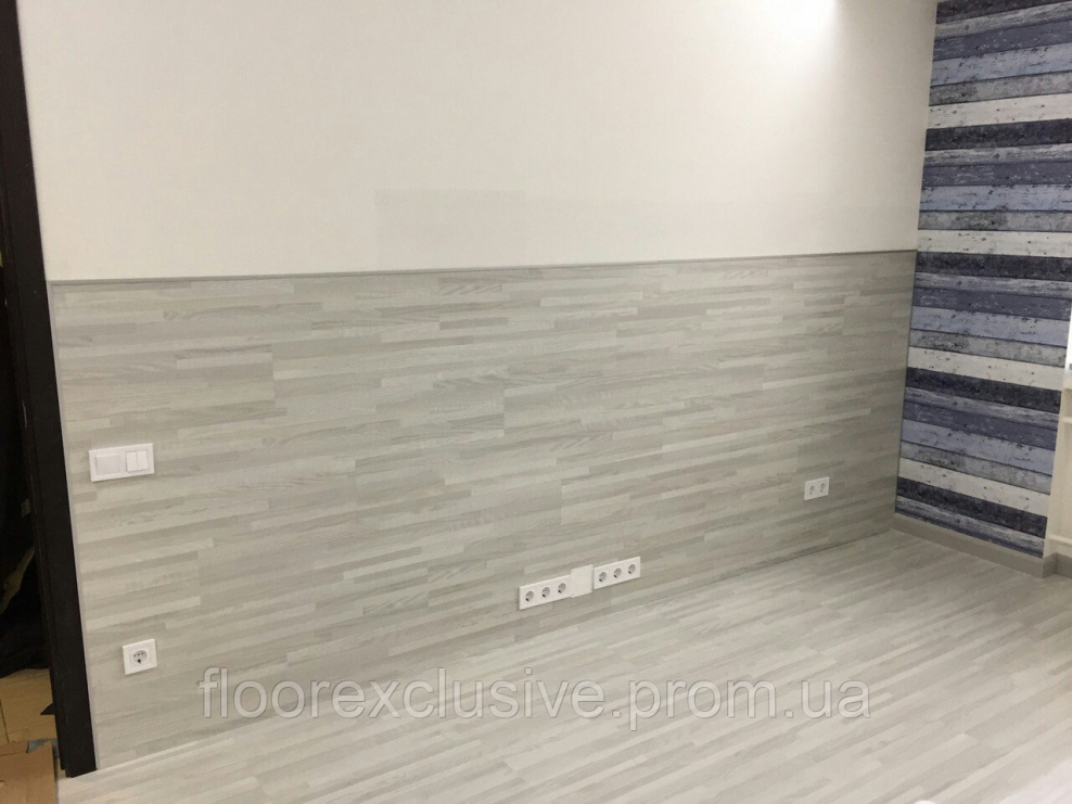 Ламинат на половину стены