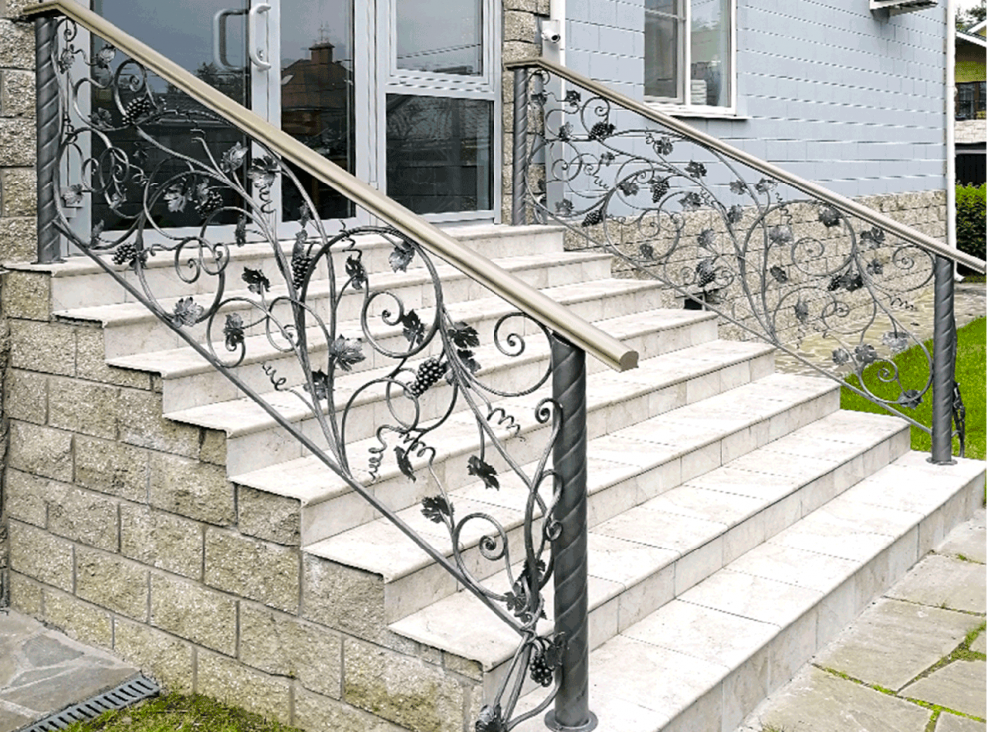 Ограждение крыльца