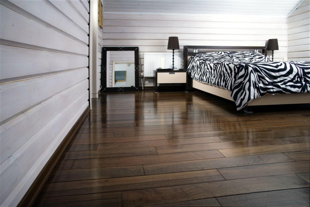 Палубная доска в интерьере