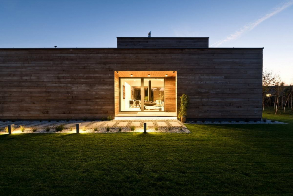 Квадратные дома из дерева