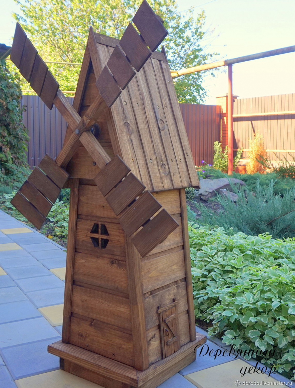 Деревянная мельница брашировка