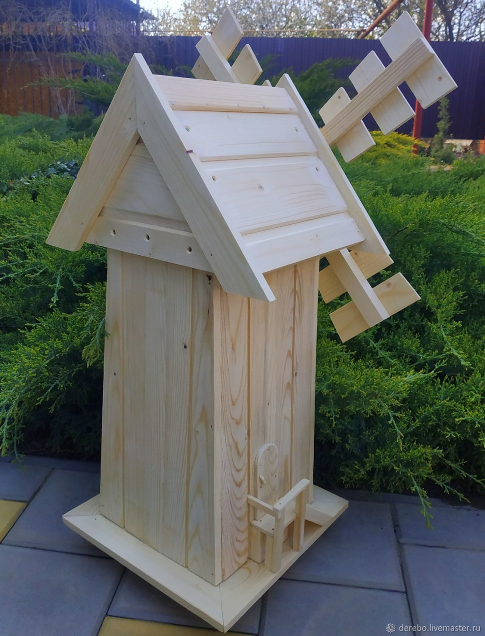 Колодец декоративный для сада