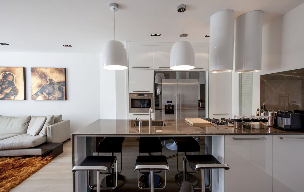 Вытяжка цилиндр в интерьере кухни