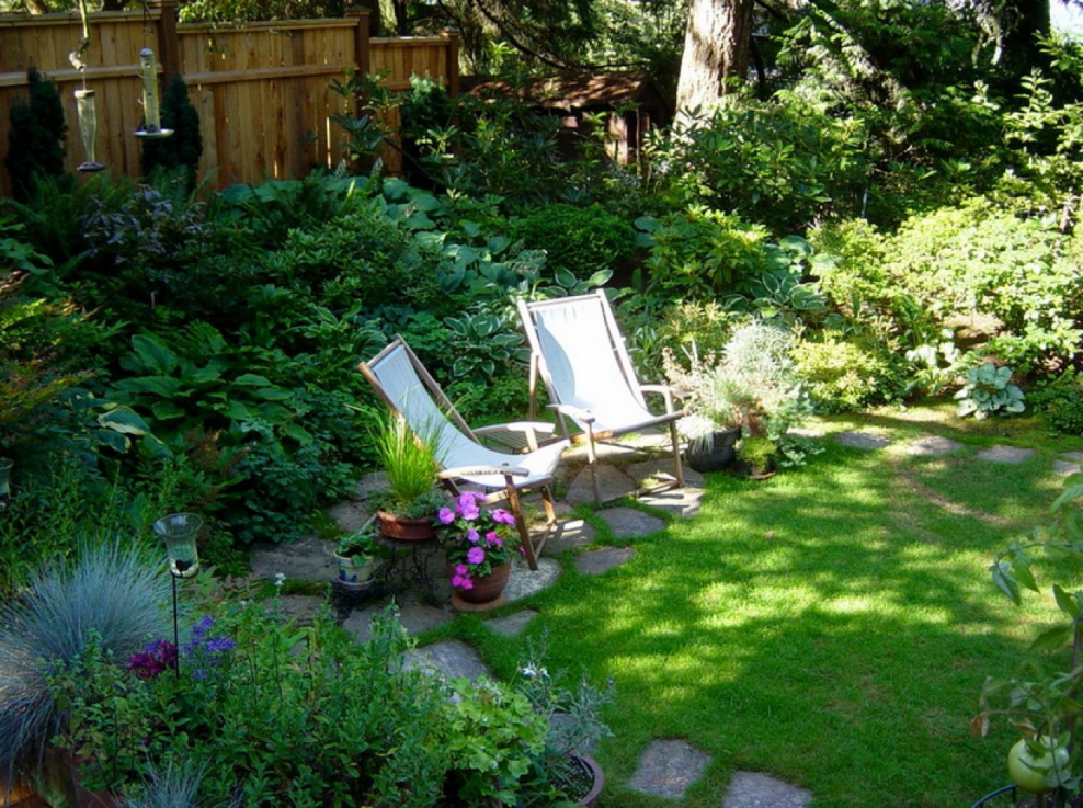 Уютное место в саду