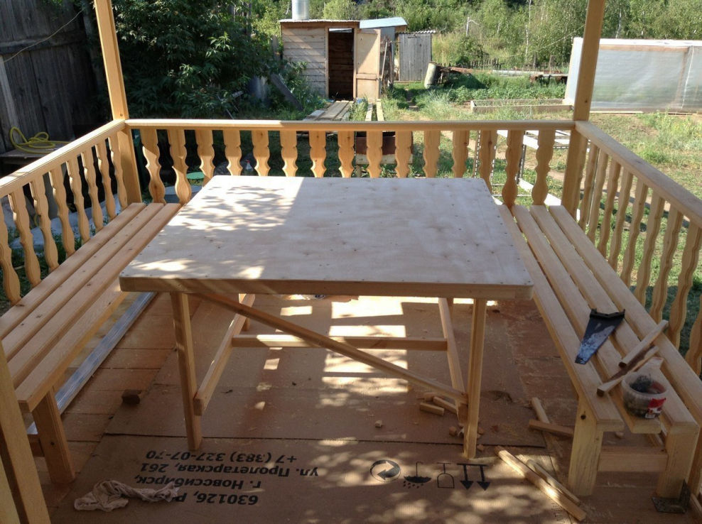 Стол дачный из реек