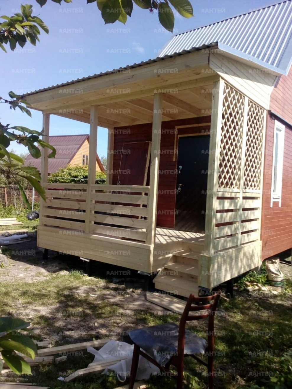 Дачный домик с верандой