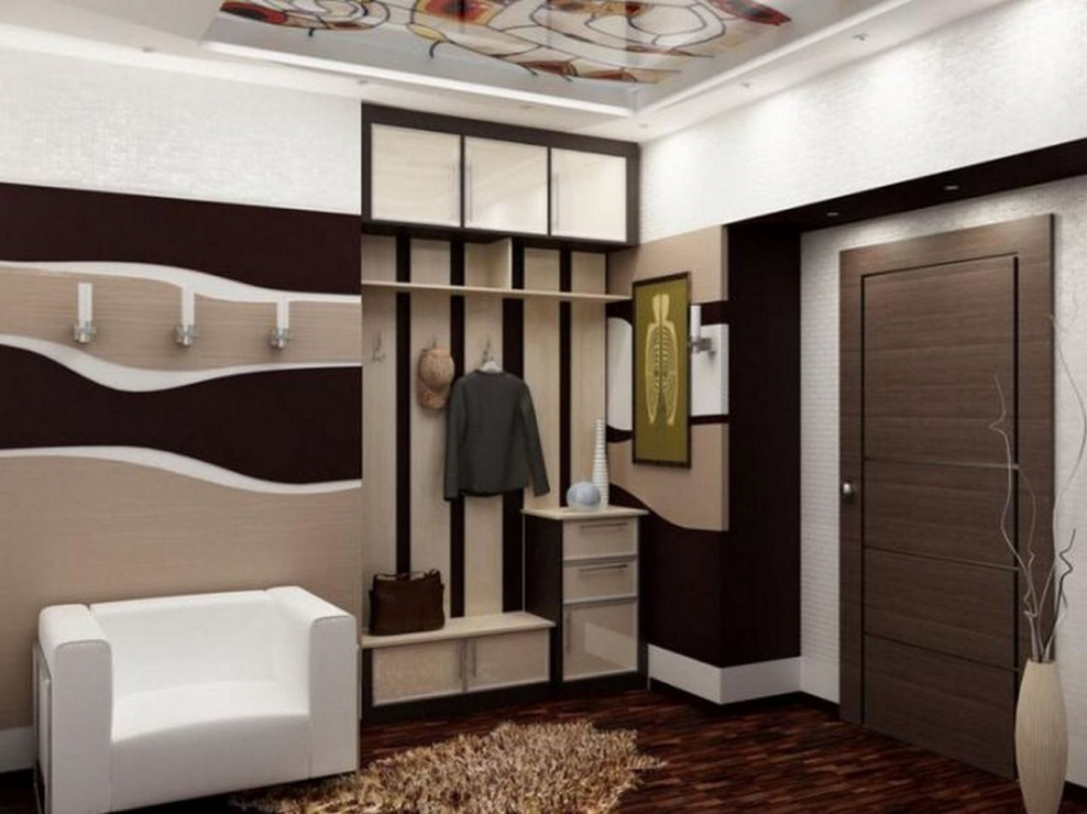 Квадратная прихожая