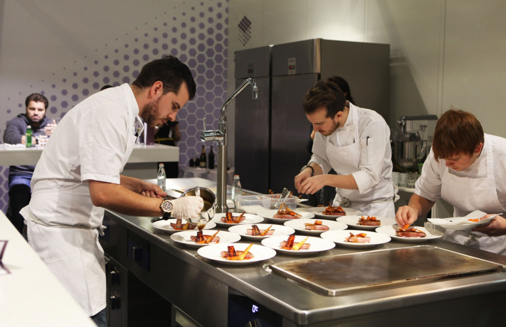 Виктор Петрович шеф