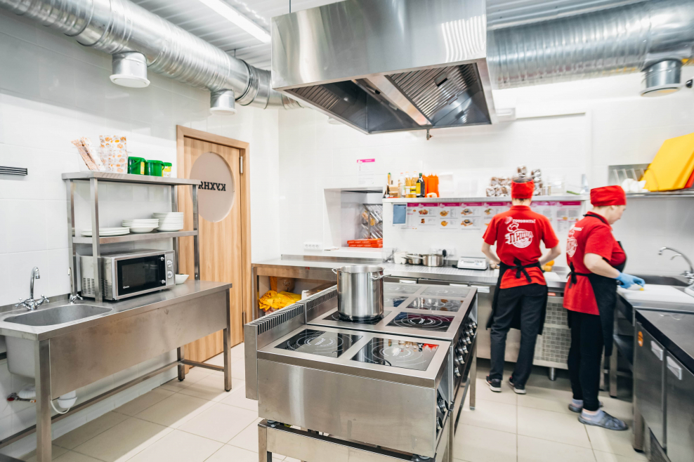 Кухня в кафе