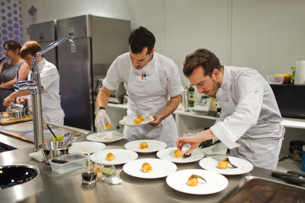 Шеф-повар Юрий Рожков