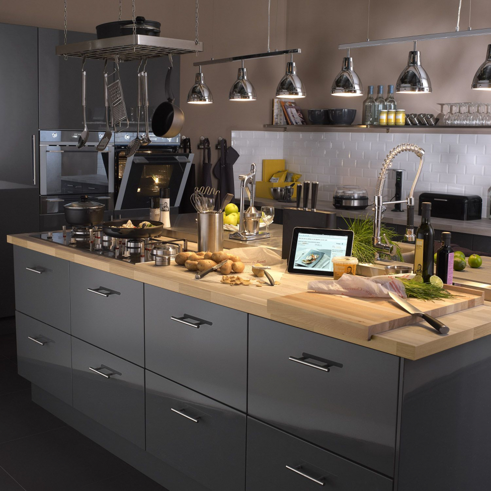 Кухня салатовая с серым