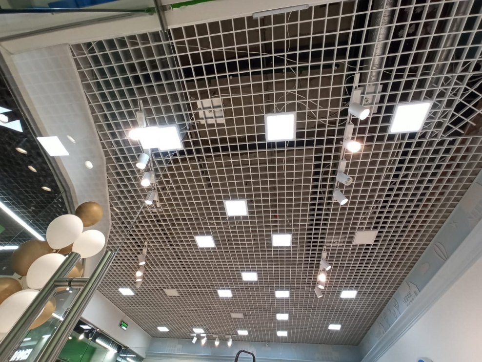 Устройство потолка Грильято