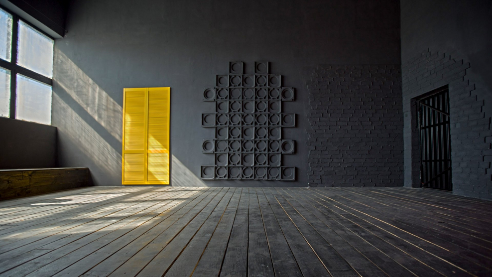 Черная стена фотостудия