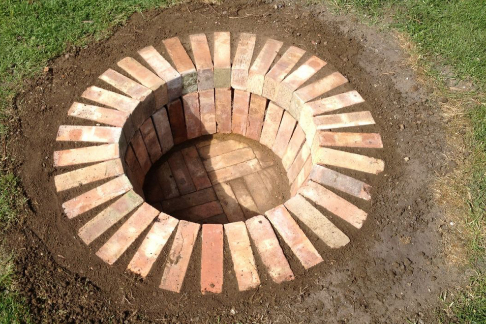 Костровище очаг из кирпича