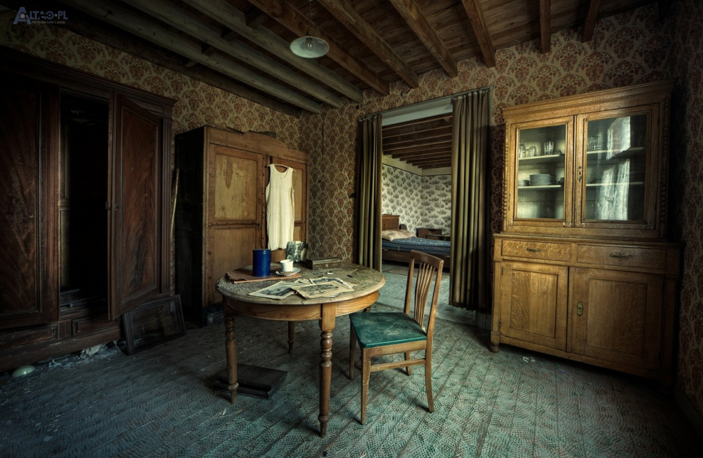 Старинная комната