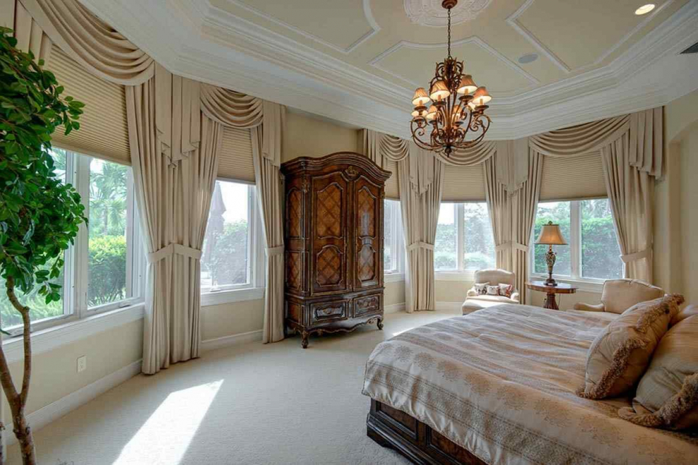 Гостиная с эркером