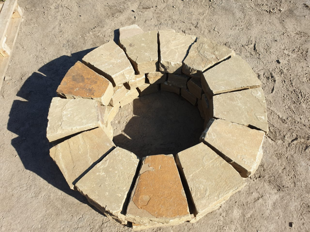 Камни для очага костра костровища