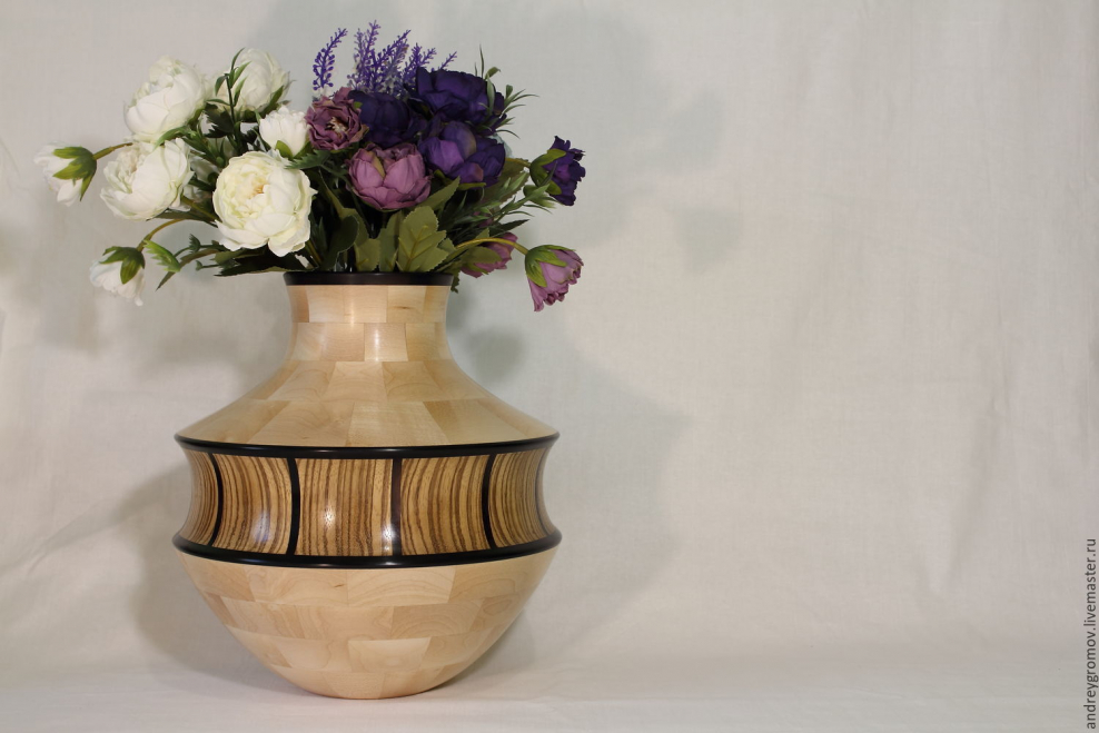 Ваза с колбами для цветов