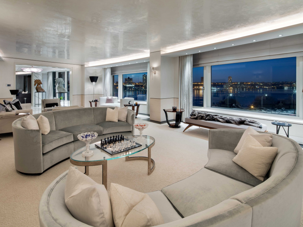 Богатые апартаменты