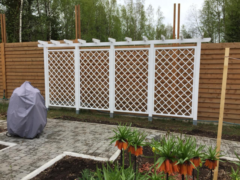 Решетка деревянная большая 680*300 рв2