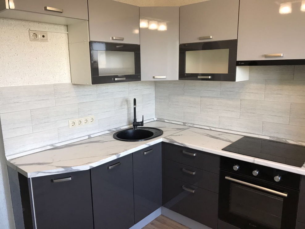 Кухня угловая графит матовый