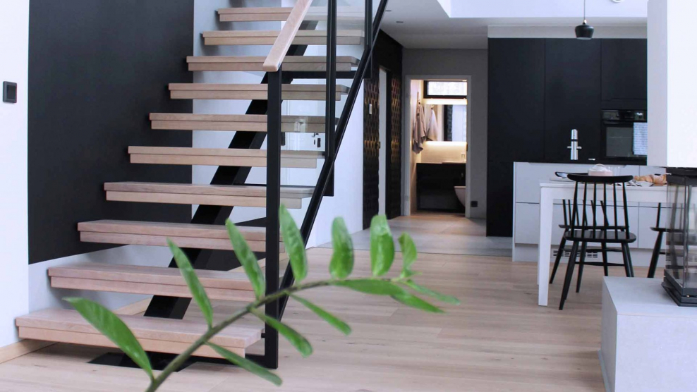 Дизайнерские лестницы из металла