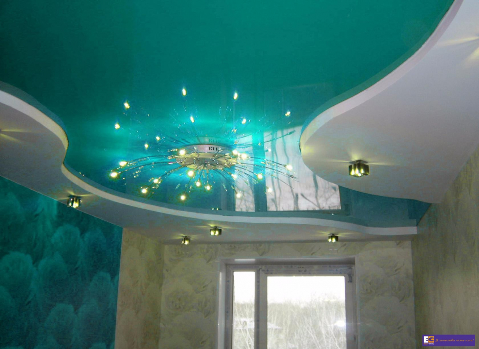 Двухуровневые натяжные потолки