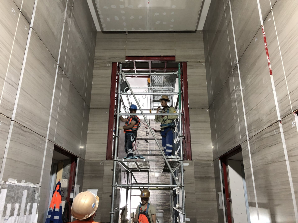 Нева товерс Москва Сити виджснизу вверх