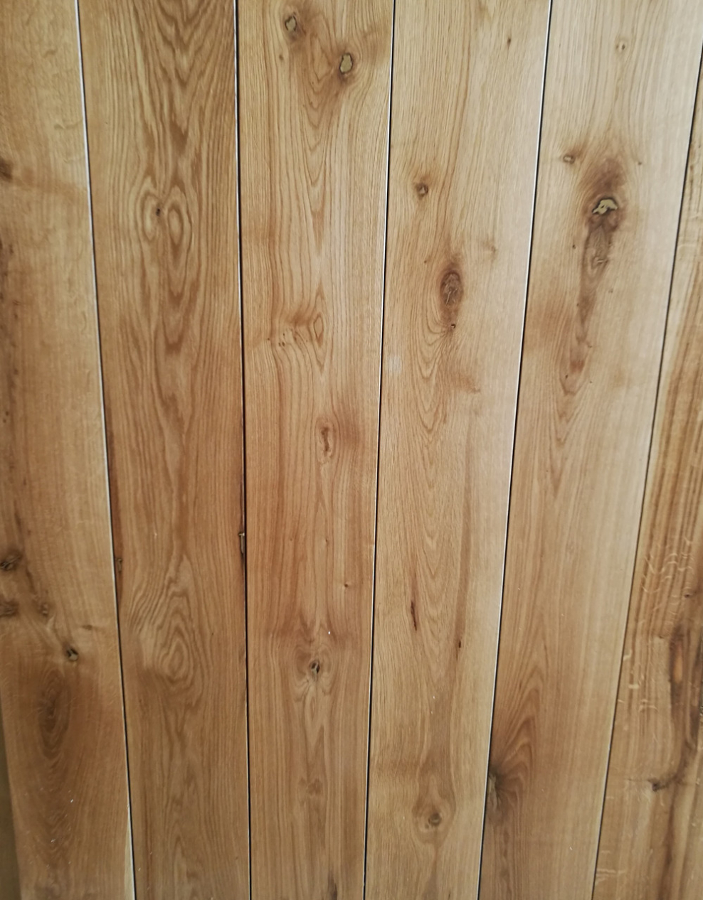 Белая полупрозрачная краска для дерева