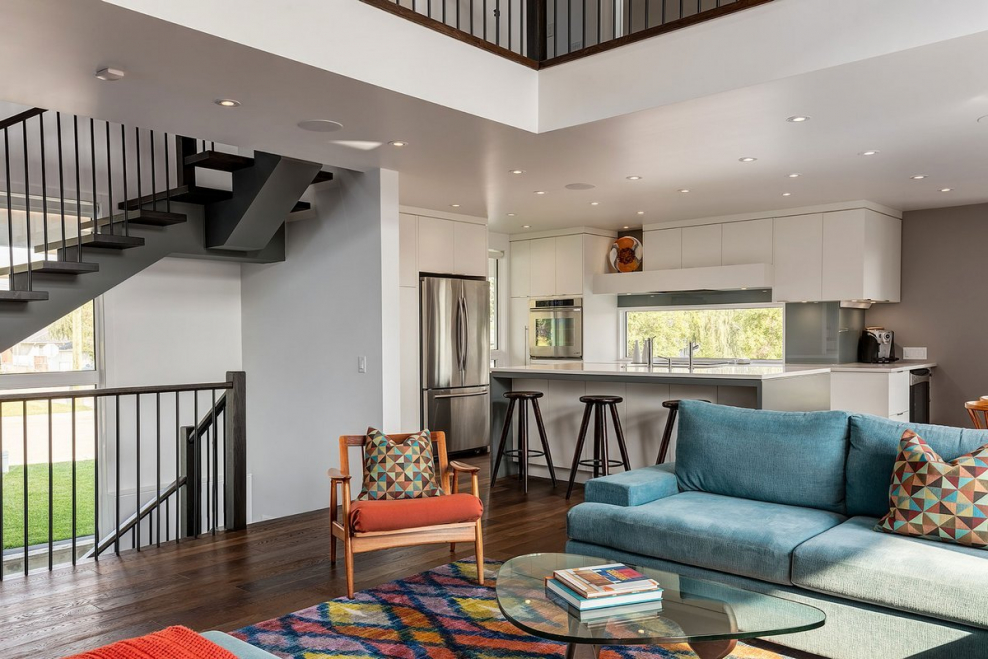 Интерьеры двухэтажных домов