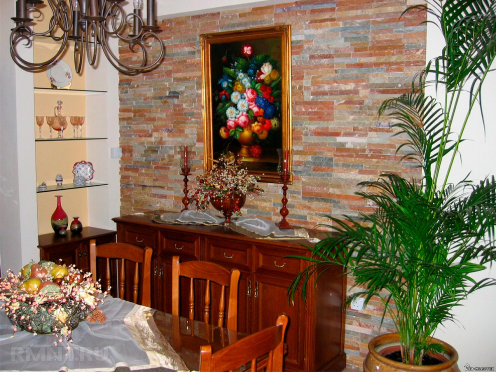 Украшение интерьера искусственным камнем